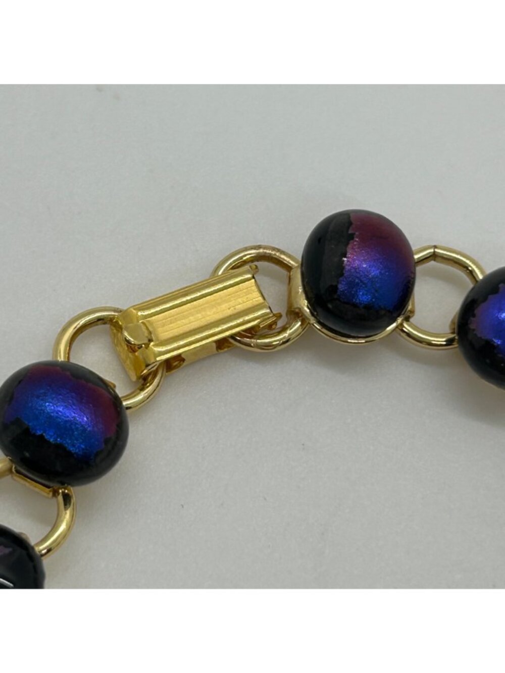 Vintage Gold-Tone Bracelet With Iridescent Dichroic Glass Beads Blue Purple - Picture 5 of 16